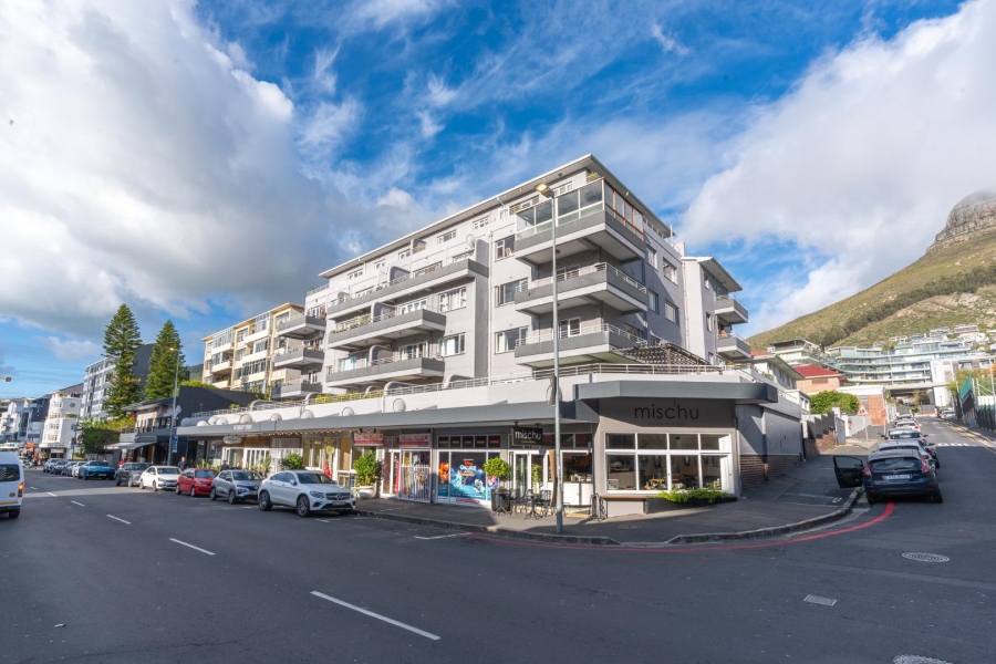 To Let 2 Bedroom Property for Rent in Sea Point Western Cape